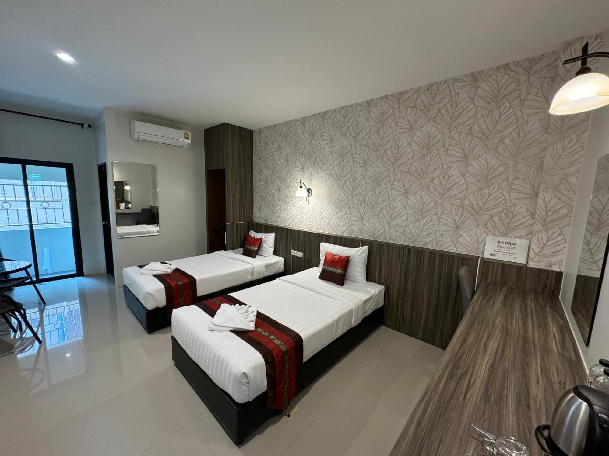 The Hub Suratthanl Surat Thani Bagian luar foto